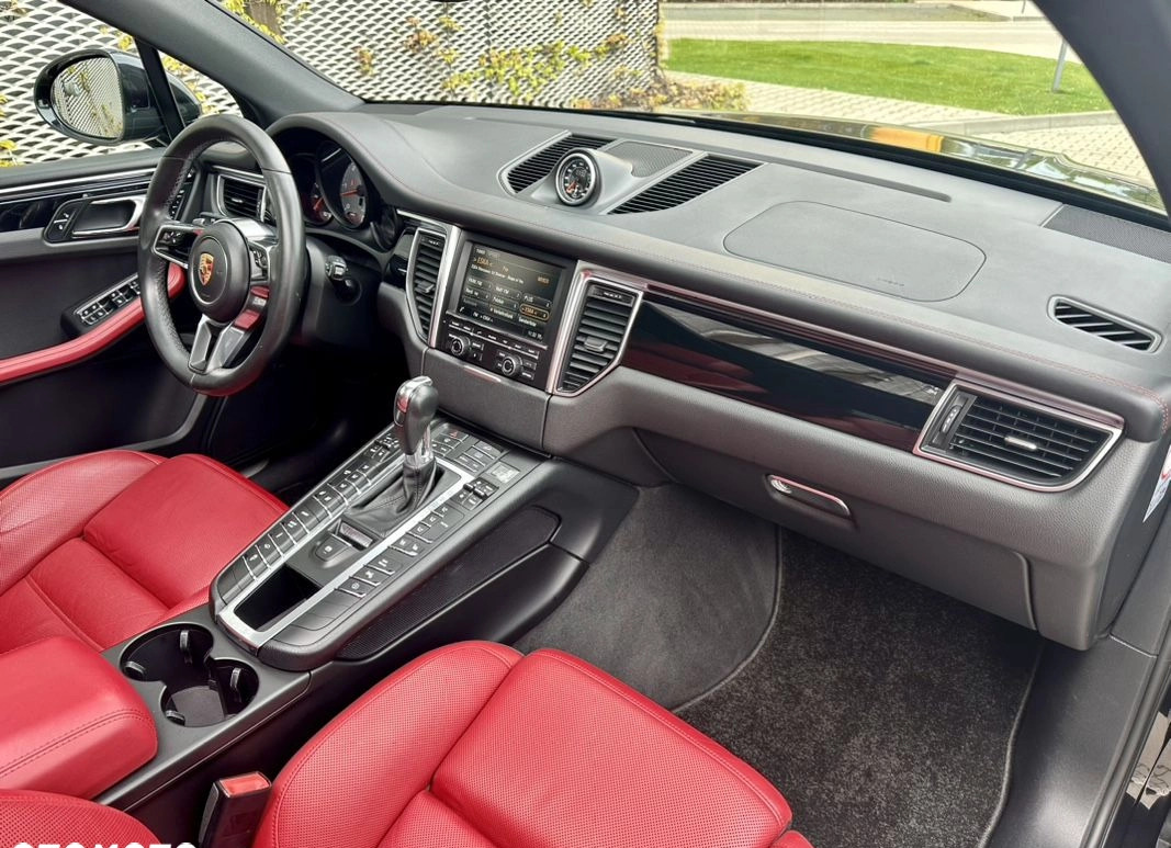Porsche Macan cena 139900 przebieg: 192000, rok produkcji 2015 z Warszawa małe 742